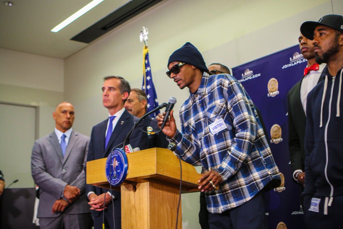 The Los Angeles gang truce of 1992 was renewed by Snoop Dogg in 2016.
