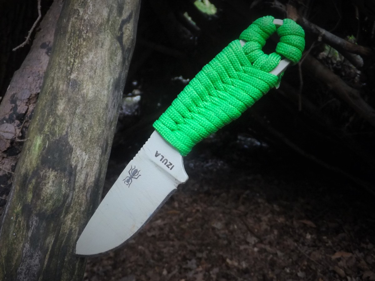 Review: Esee Izula Neck Knife for Survival and Backpacking