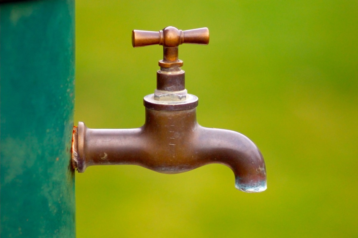 Image Courtesy of: http://commons.wikimedia.org/wiki/File:Brass_water_tap.jpg