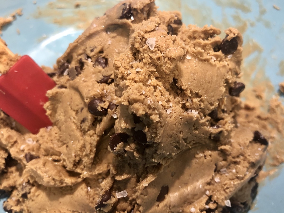 All the yum factor of actual cookie dough, minus the raw eggs!