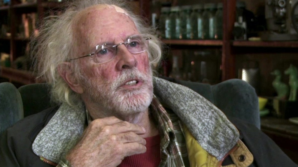 This is Bruce Dern: one of the most prolific actors in Hollywood. Dern portrayed any sort of outlaw, con-man and even a farmer one time. But the most-amazing this about him is his teeth. Take a good look.