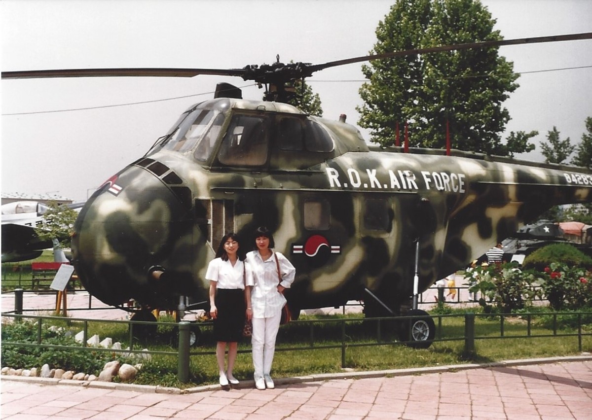 A Sikorsky H-19 Chickasaw in Republic of Korea markings. A Sikorsky H-19 Chickasaw in Republic of Korea markings.