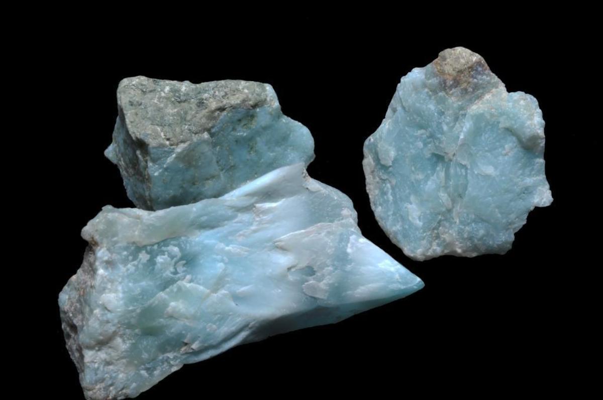Larimar is said to soothe obessive and anxious thoughts.