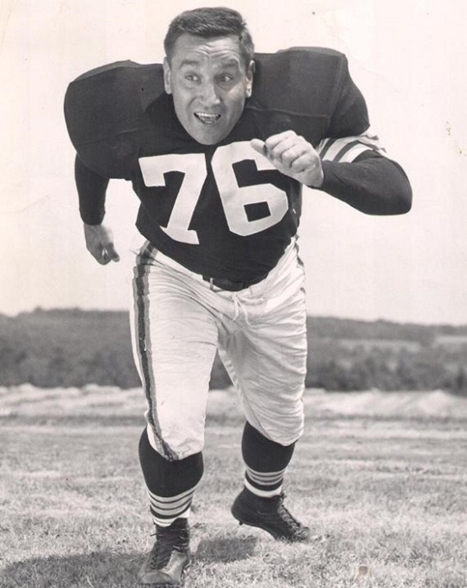 Lou Groza of the Cleveland Browns, so famous as a kicker that his nickname was "The Toe," doubled as tackle for those great '50s Browns teams