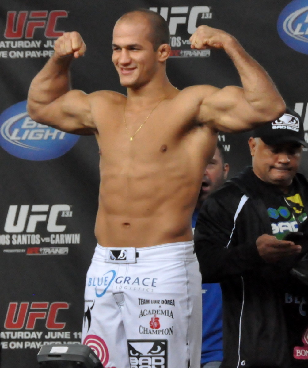 Junior Dos Santos was never knocked unconscious in his entire career, and was only stopped twice.