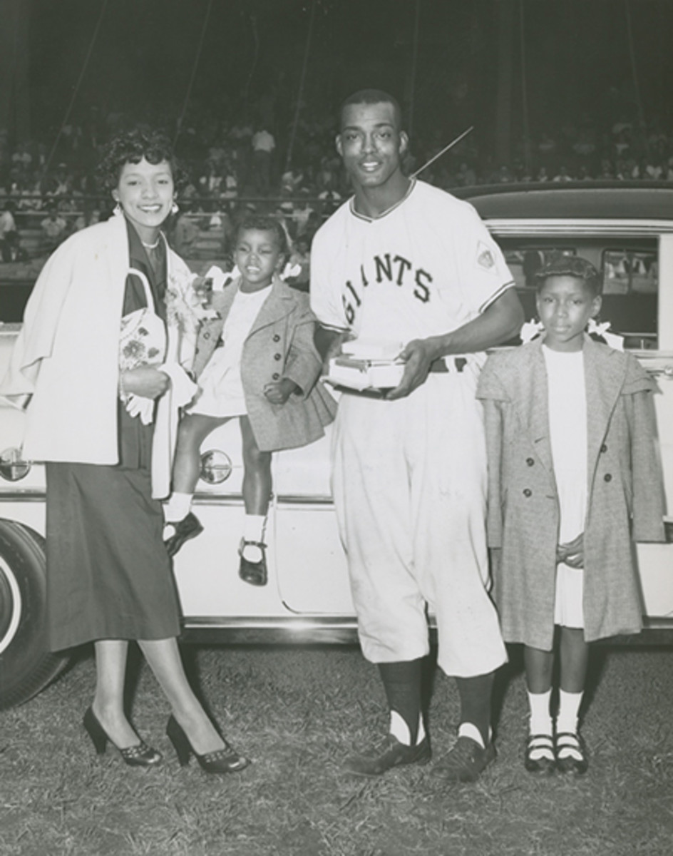 Monte Irvin hanging at the Polo Grounds with his family.
