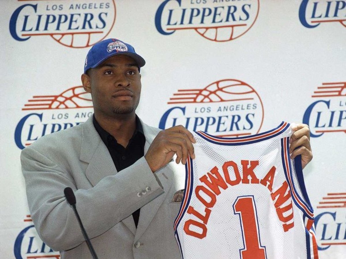 5 of the Greatest Draft Busts in NBA History - HowTheyPlay