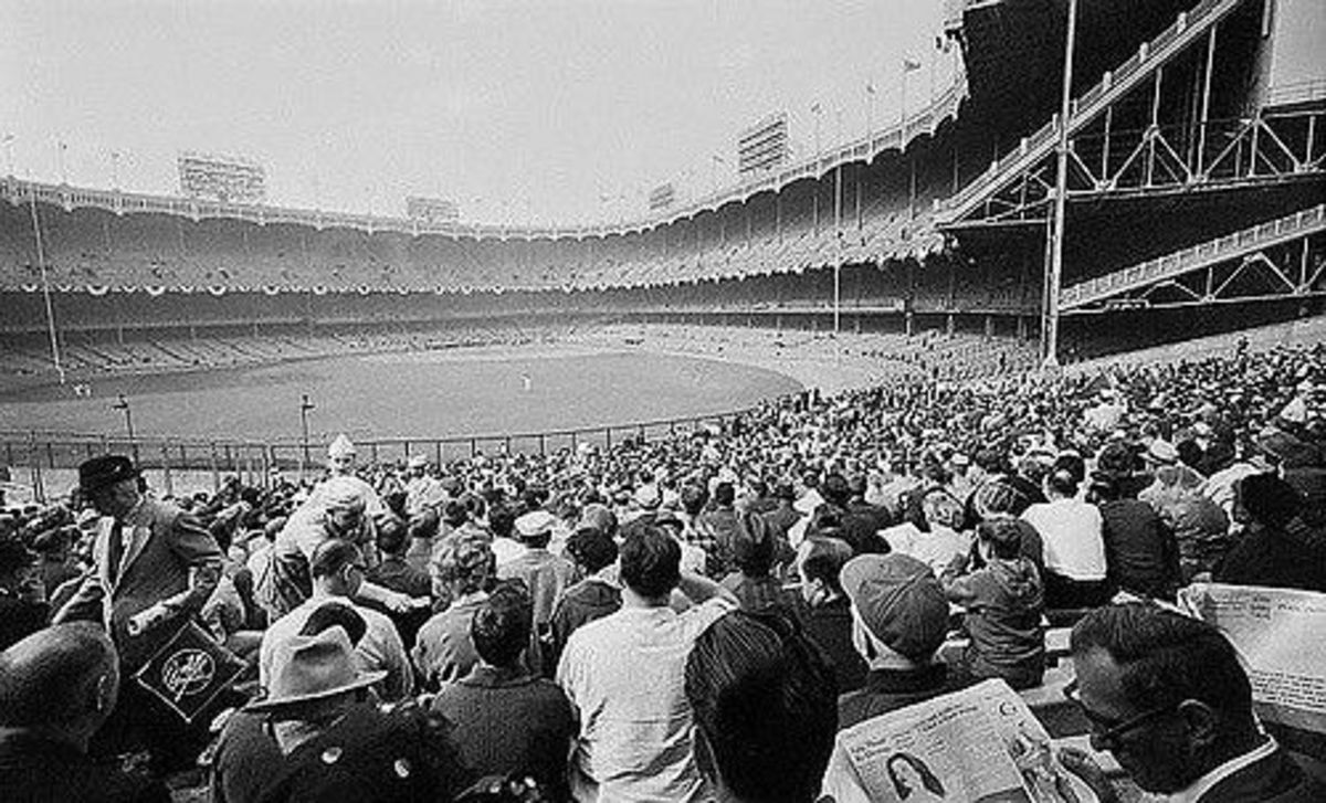 Book excerpt: In 1965, Sandy Koufax, with his “inflated tire” of an elbow,  had one of his greatest seasons - The Athletic