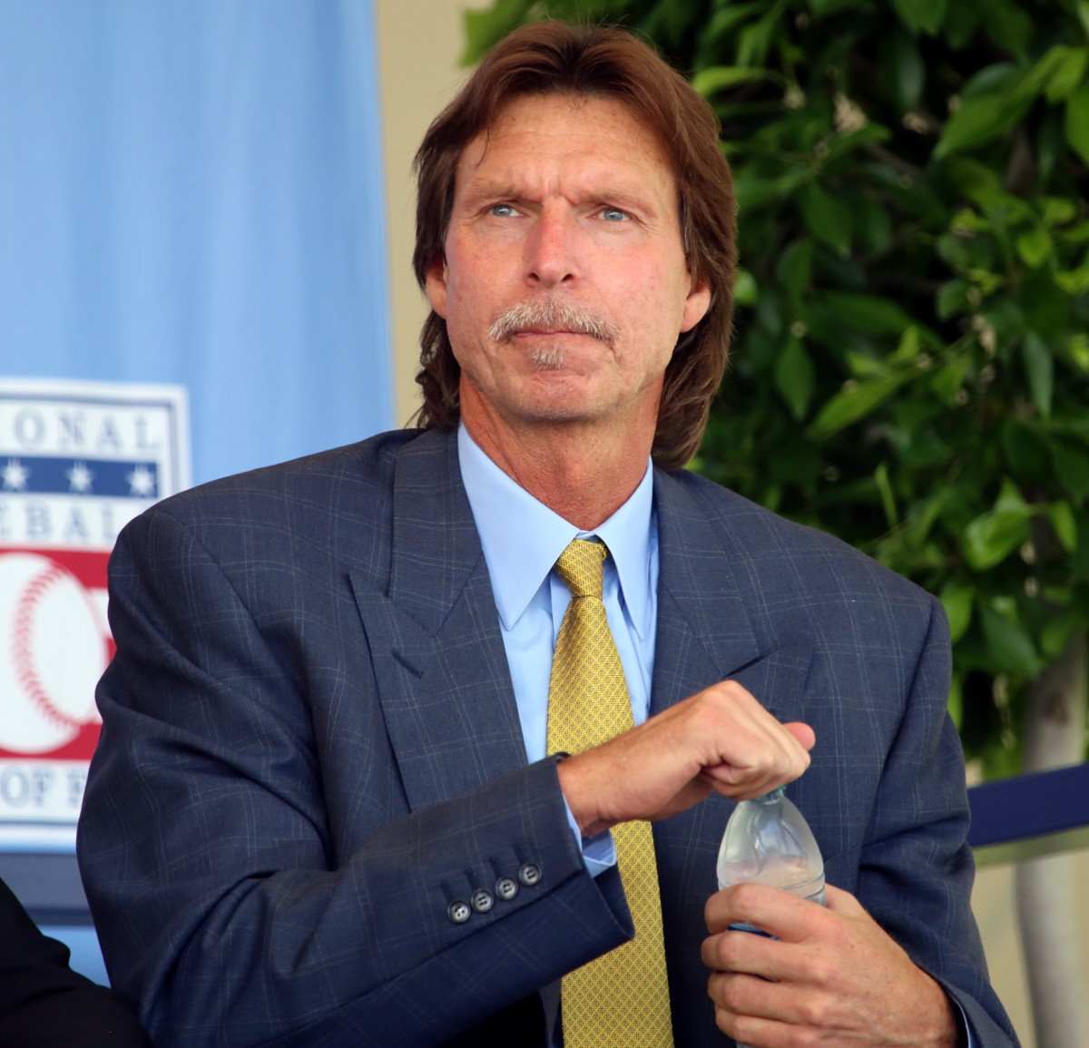 Former Seattle Mariners ace Randy Johnson prepares to speak at his induction to the Baseball Hall of Fame in 2015.