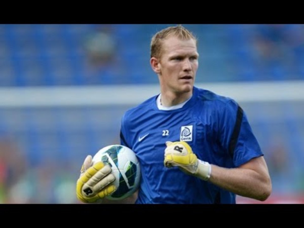 The 16 Tallest Goalkeepers In The World Howtheyplay