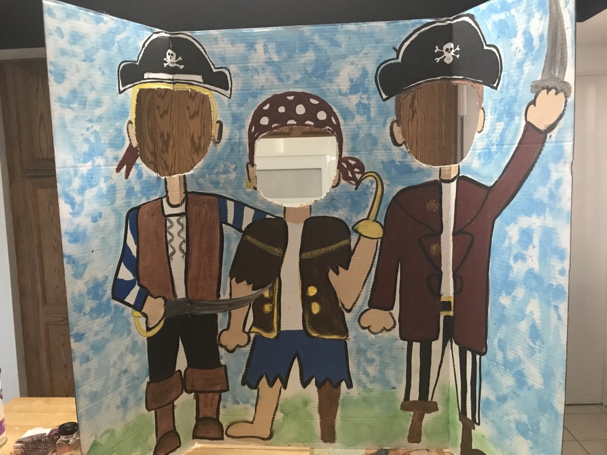 A pirate picture cutout provides a great way to commemorate the occasion with adorably hilarious photos. 