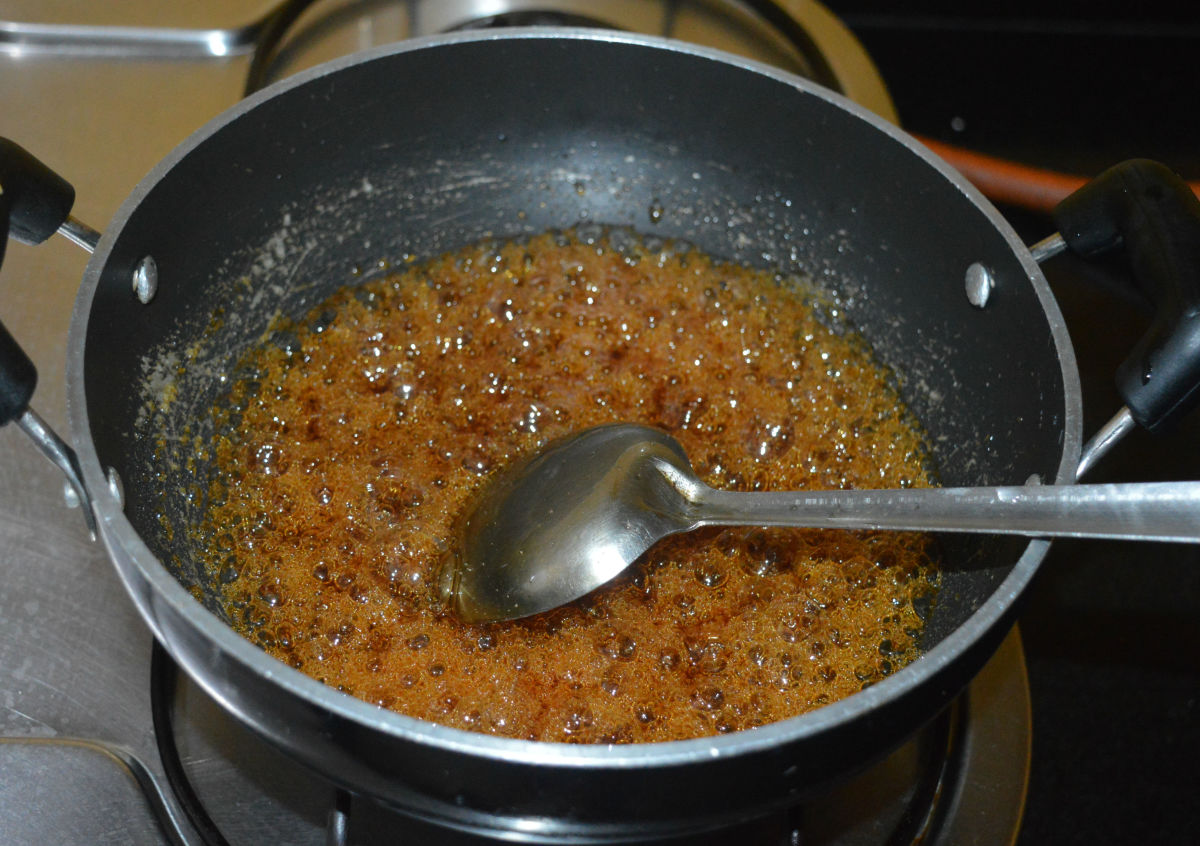 Keeping the pan on low heat, stir it for a few seconds.