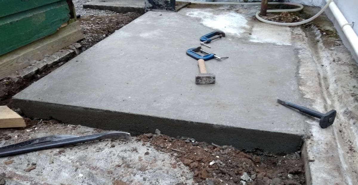 steps-to-mixing-concrete-with-a-cement-mixer