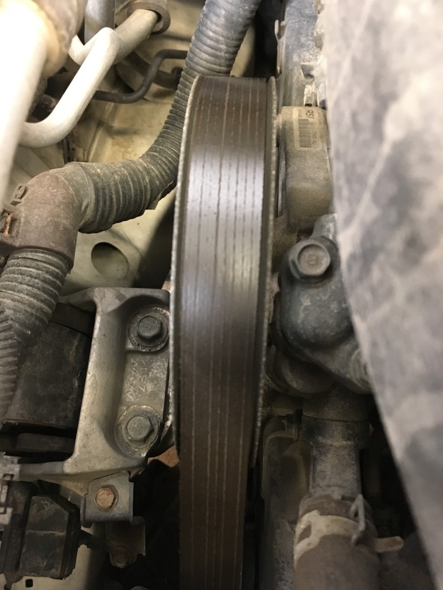 This serpentine belt is dried and cracked on the backside of the belt and was making a loud squealing noise, the ribbed side was cracked just as bad.