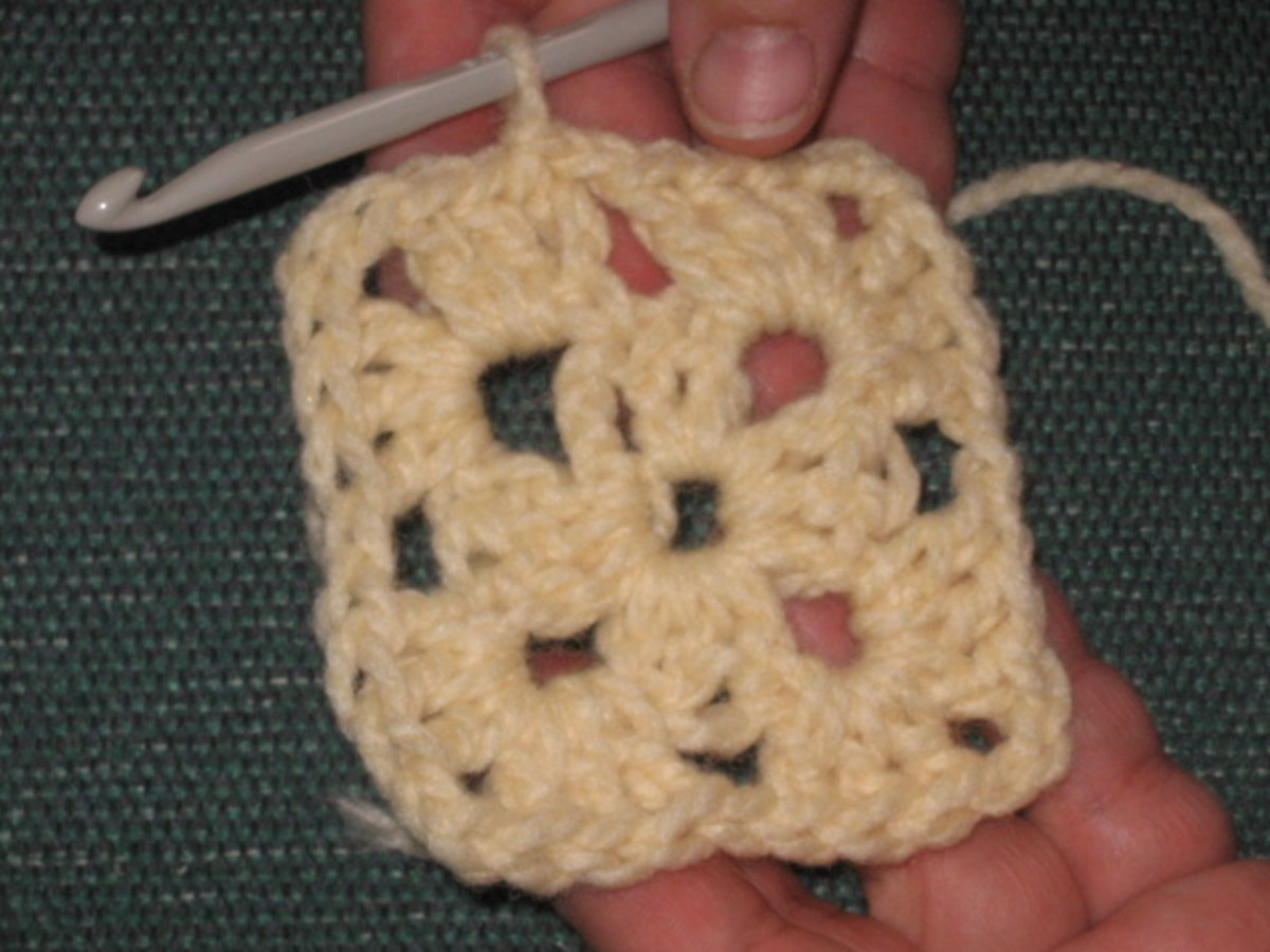 how-to-crochet-a-granny-square-throw