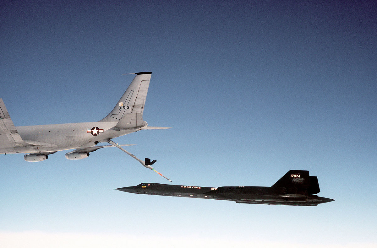 the-fastest-spy-plane-ever-built-the-blackbird