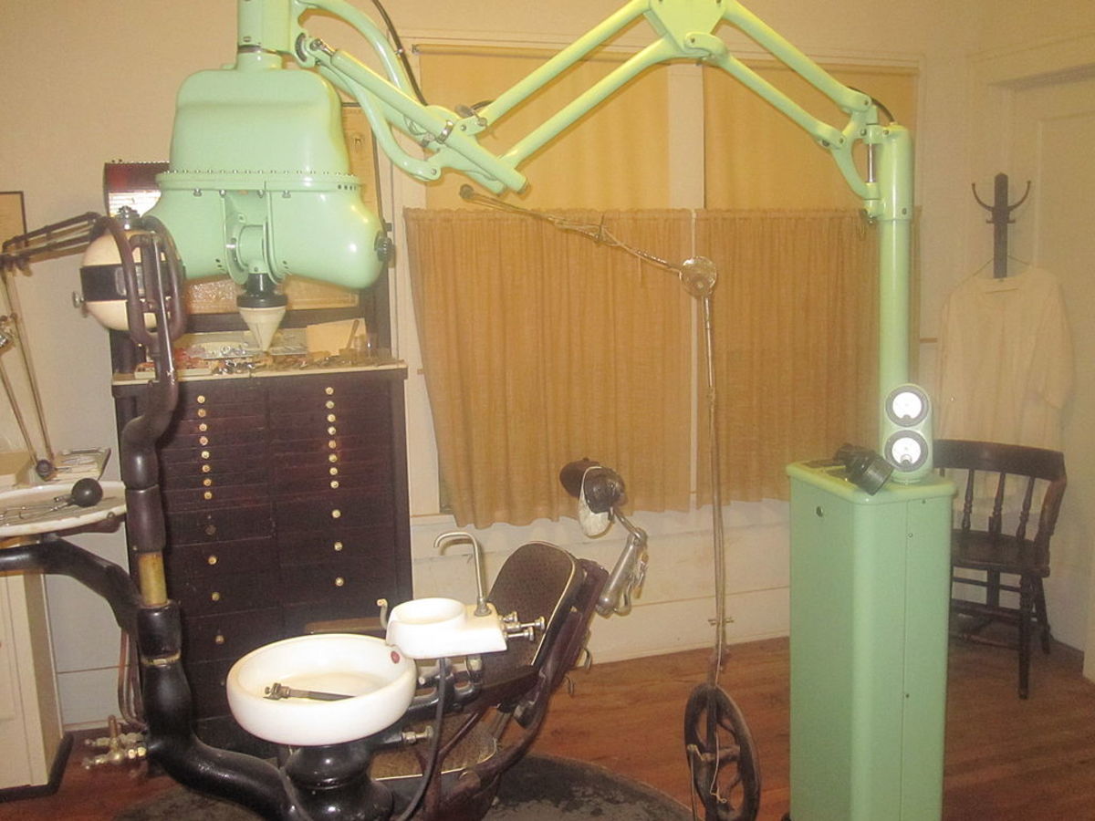 Early dental chair