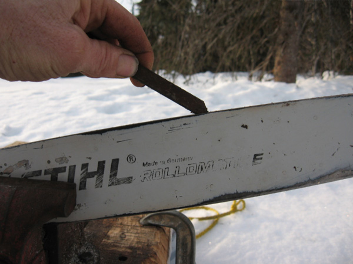 using-a-chainsaw-in-snow-cold-weather
