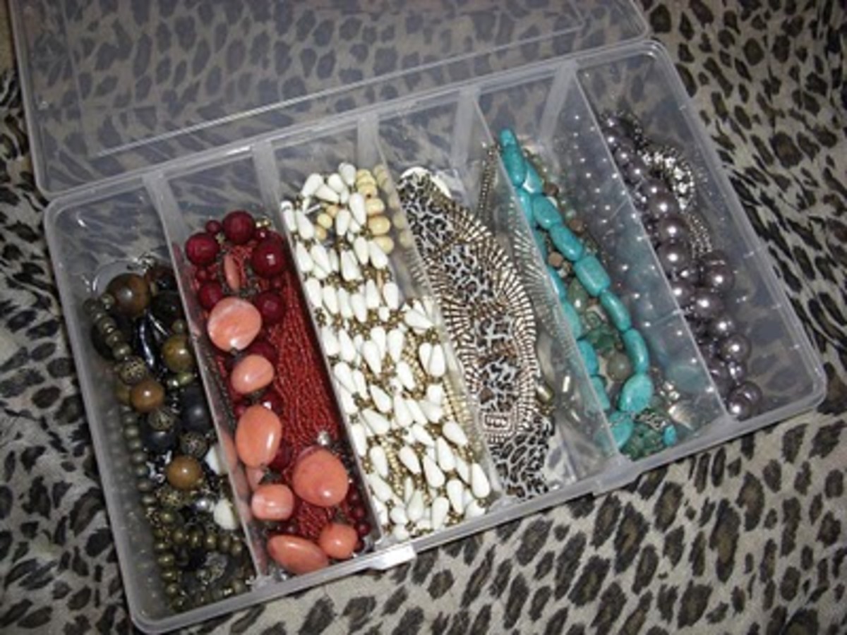 Idea#2: Storing necklaces in boxes with divided compartments