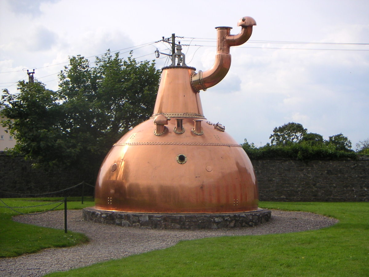 A Guide to the Whiskey Distilleries of Ireland