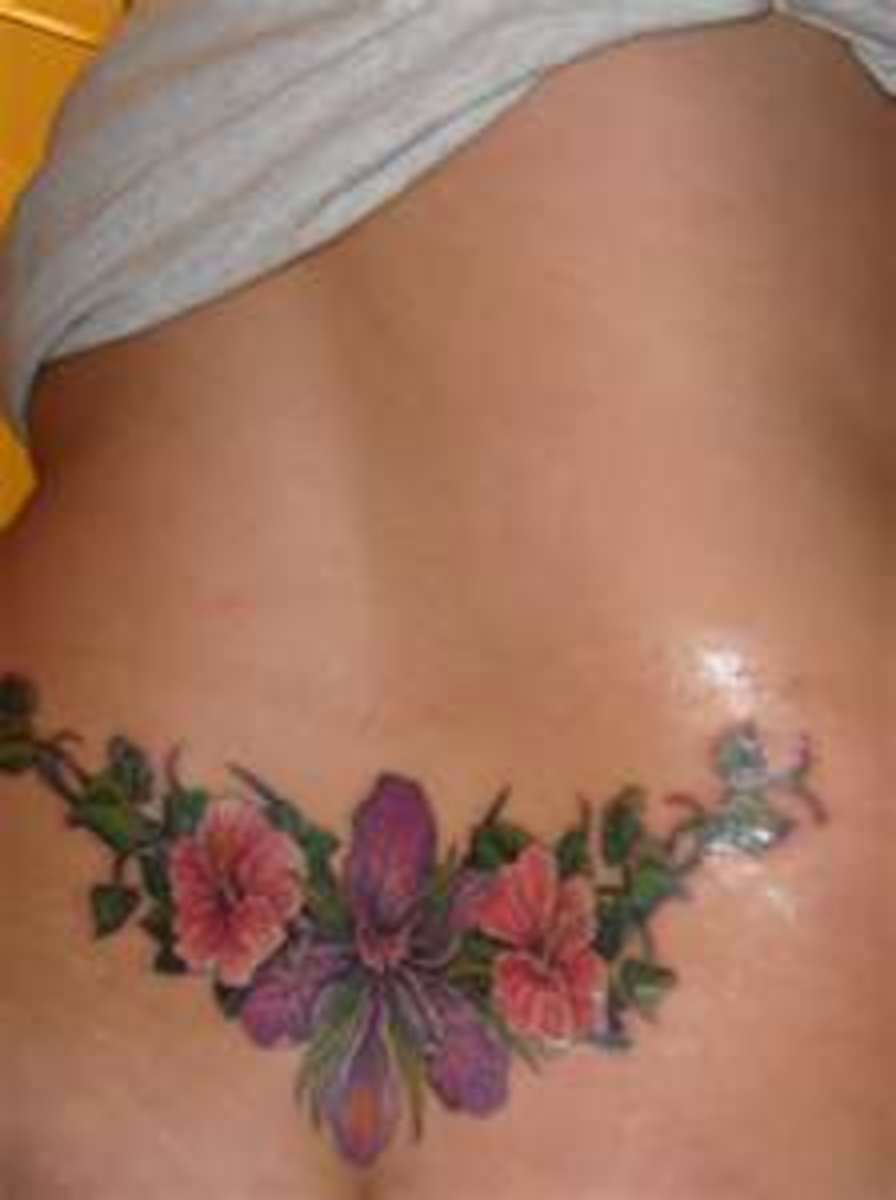 womens-lower-back-tattoos