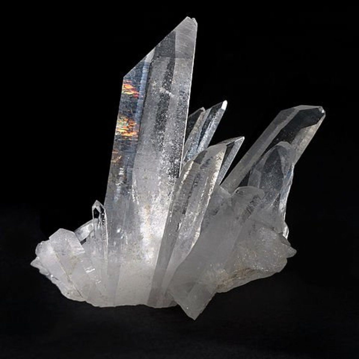 Facts About Quartz-Properties, Types, & Uses