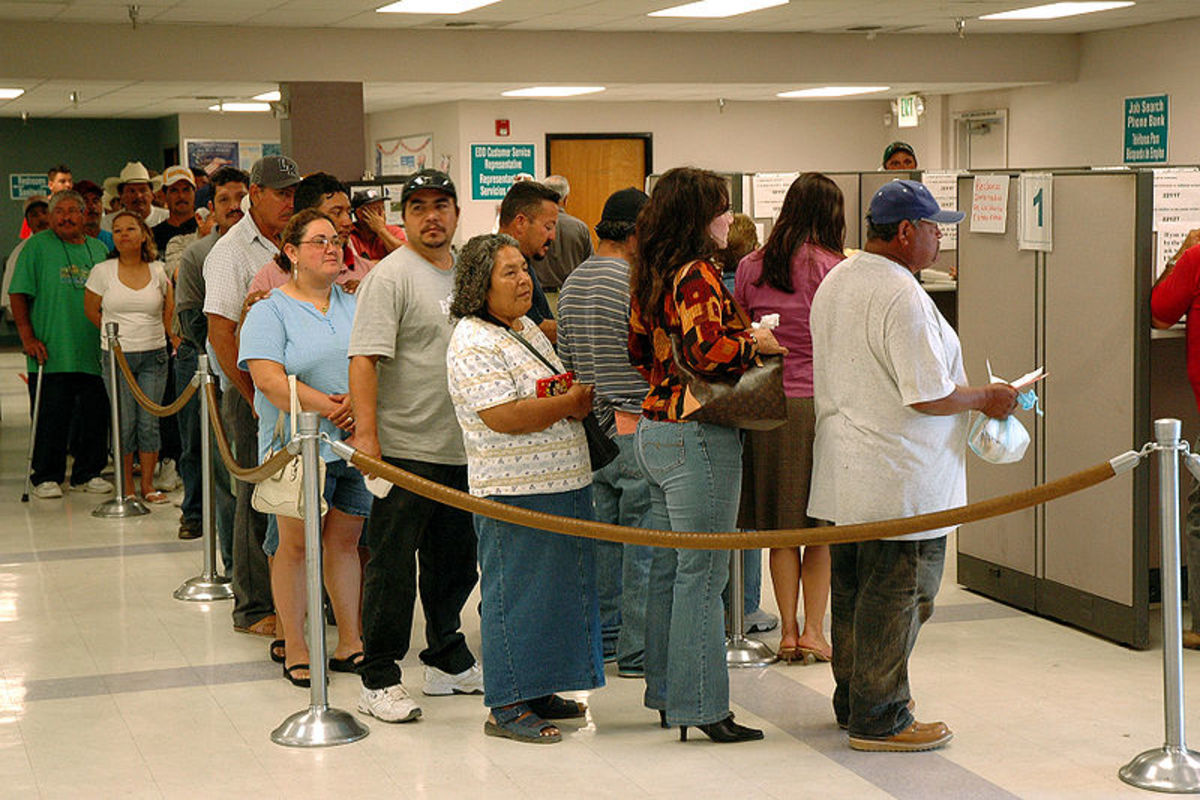 Unemployment Development Department office in California (2007).  Photo by Michael Raphael 