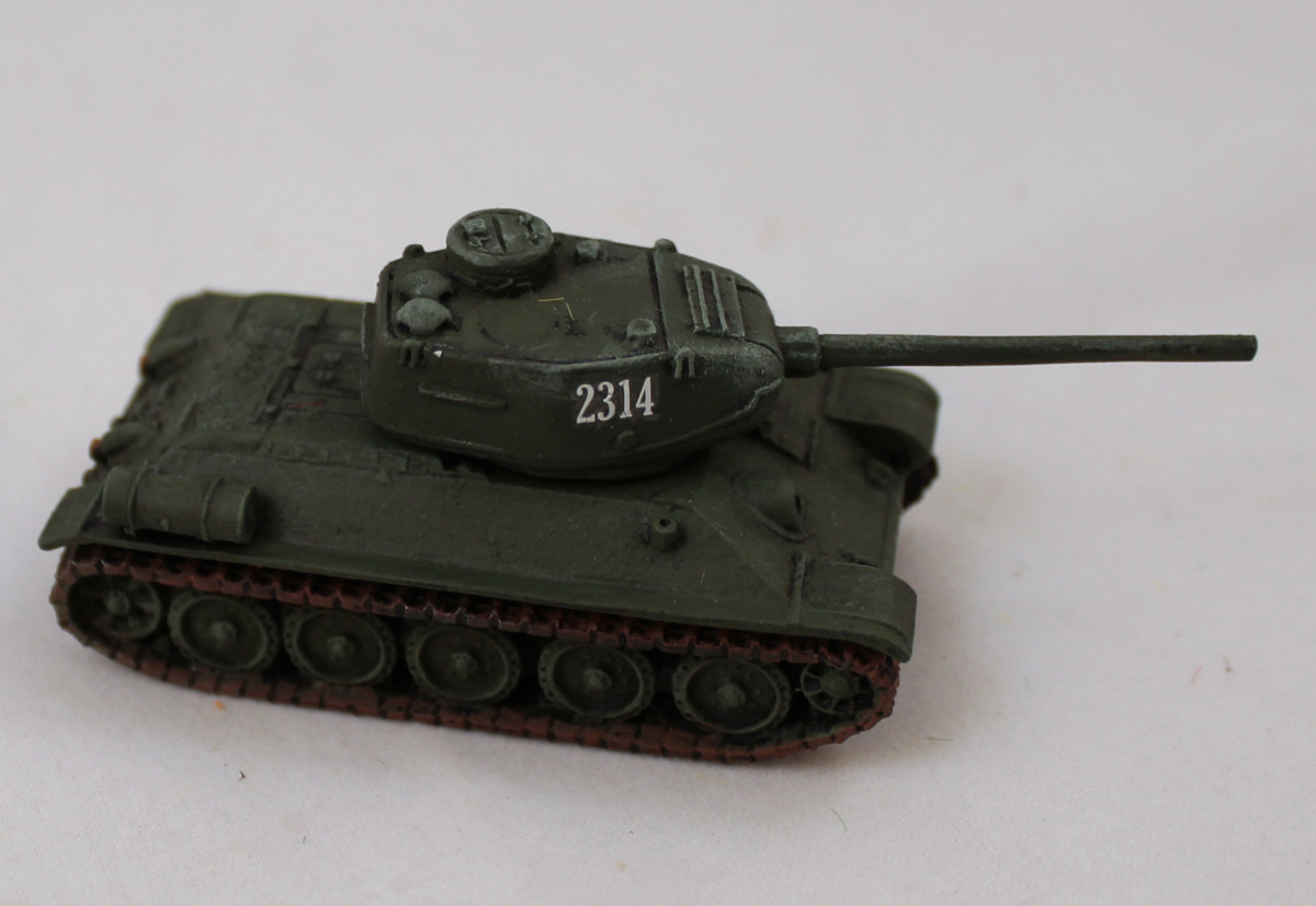 Well-applied decal on a T-34/85