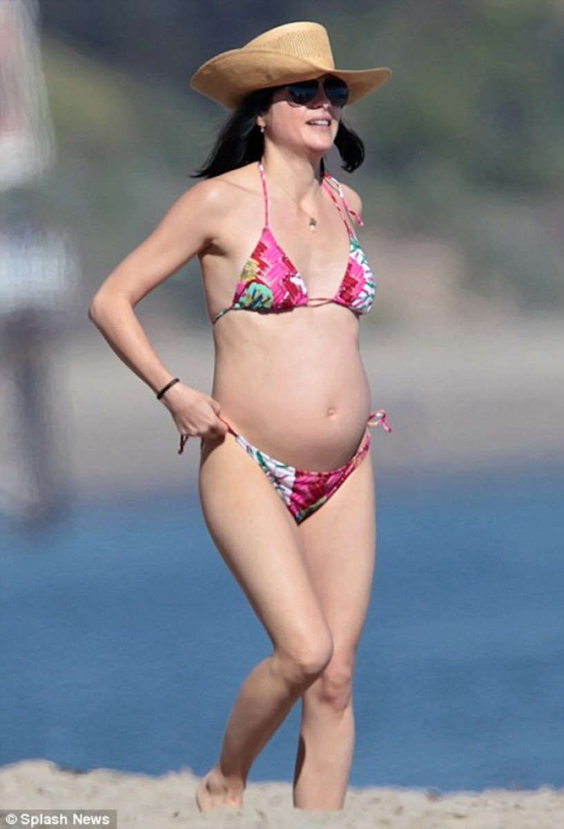 Selma Blair (Hebrew name-- Batsheva) getting free vitamin D for her unborn baby boy, Arthur Saint, that was born weighing 7 pounds, 12 ounces.