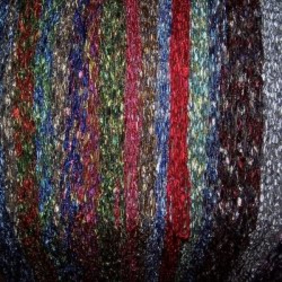knitting-with-ladder-yarn