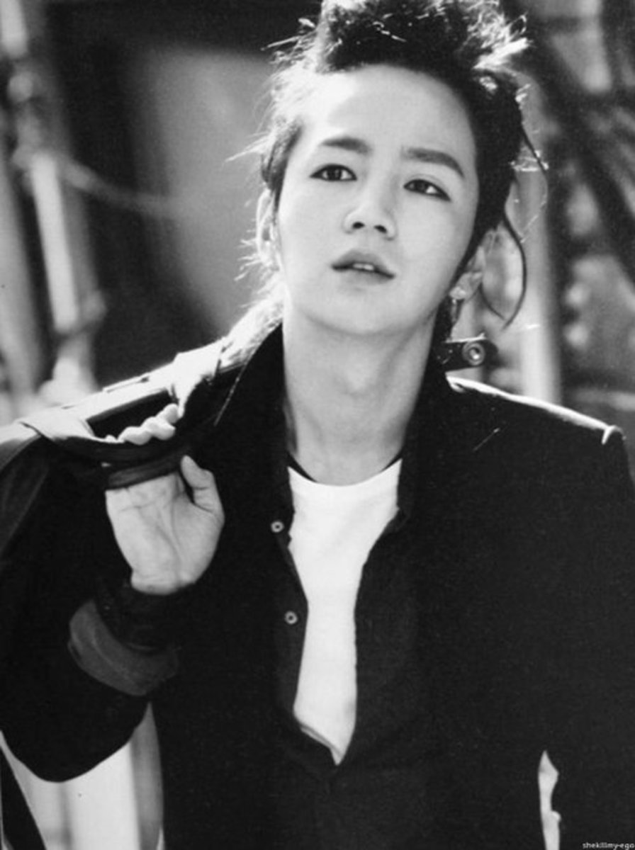 Jang Geun Suk is a triple threat. He sings, dances, and acts. While he has been relatively popular in Korea, he has undoubtedly taken Asia by storm.