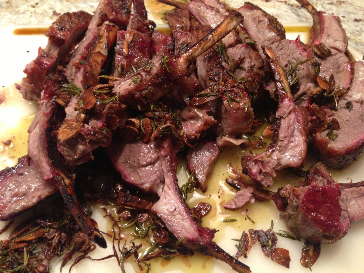 grilling-rack-of-lamb-with-rosemary-and-garlic-delicious