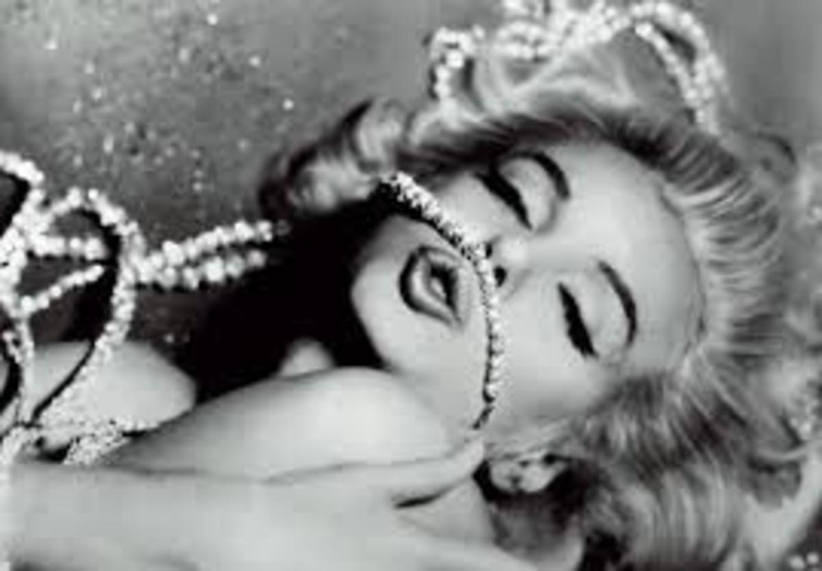 Marilyn Monroe - "Diamonds are a girls best friend."