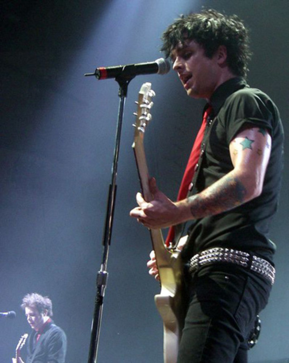 How to play guitar and sound like Billie Joe Armstrong (Green Day)
