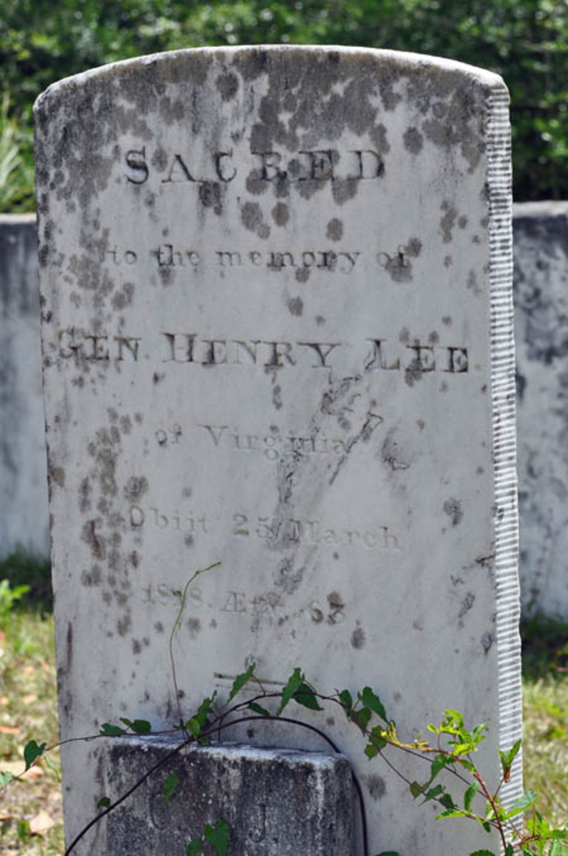 On his way back to Virginia, Lee died on March 25, 1818, at Dungeness, on Cumberland Island, Georgia, cared for by Nathanael Greene's daughter Louisa. 