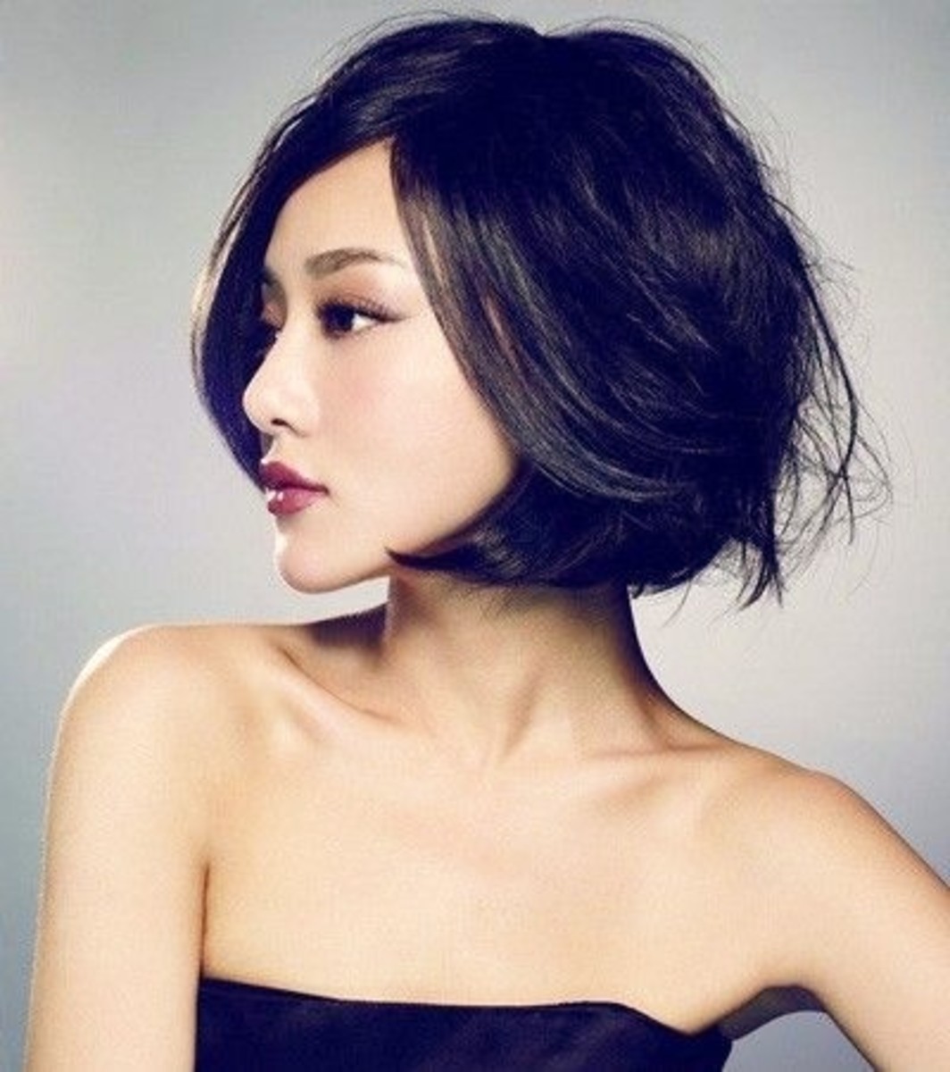 Short and feminine hairstyle for Asian women. A great urban look for living in a big city.