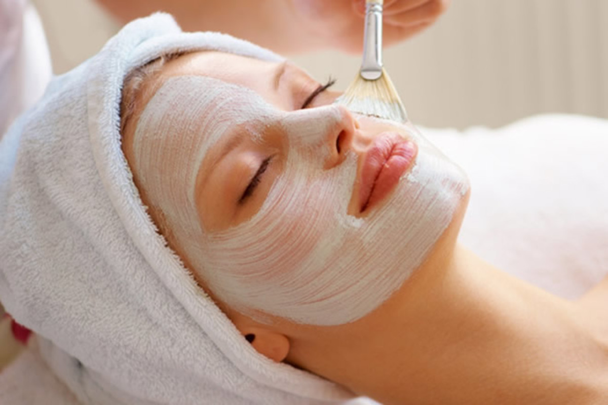 How to Deal With Dry Skin on the Face With Best Solutions and