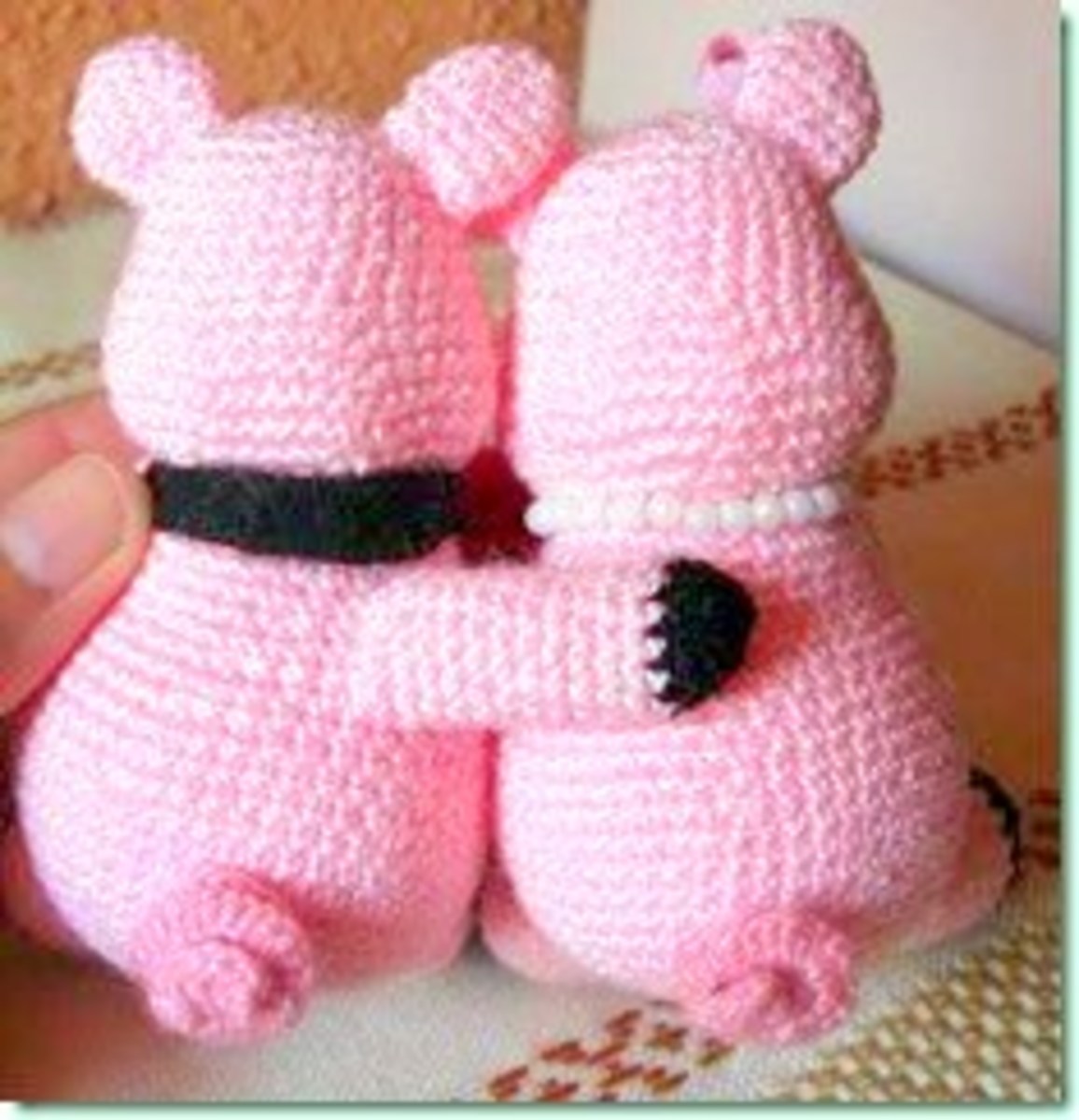 wedding-crochet-little-pigs-in-love-free-crochet-pattern