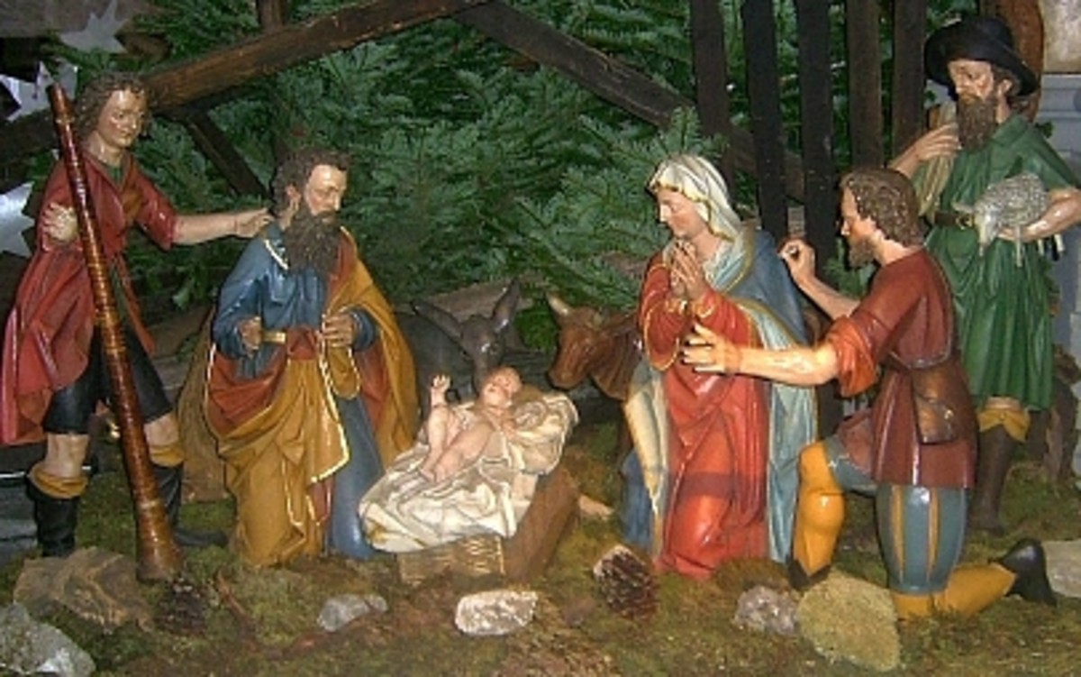 Traditional German crib (nativity scene)