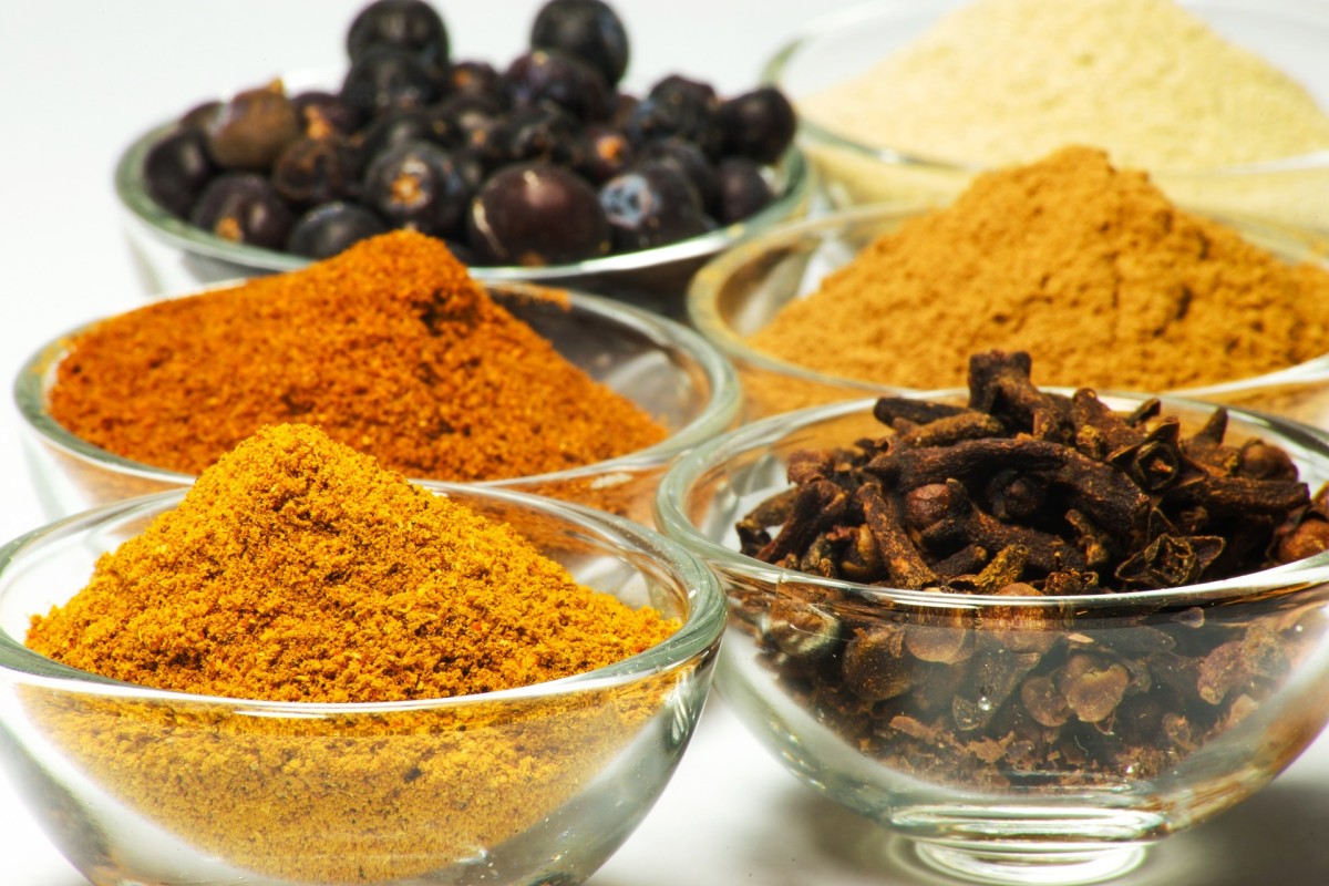 A few curry spices