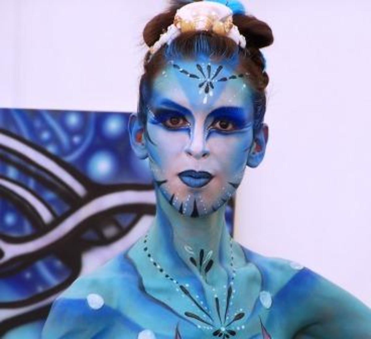 Accomplished by using an airbrush and body painting 