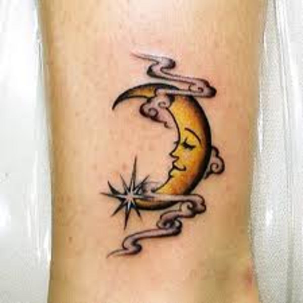 moon-tattoos-and-meanings-beautiful-moon-tattoos-designs-and-ideas