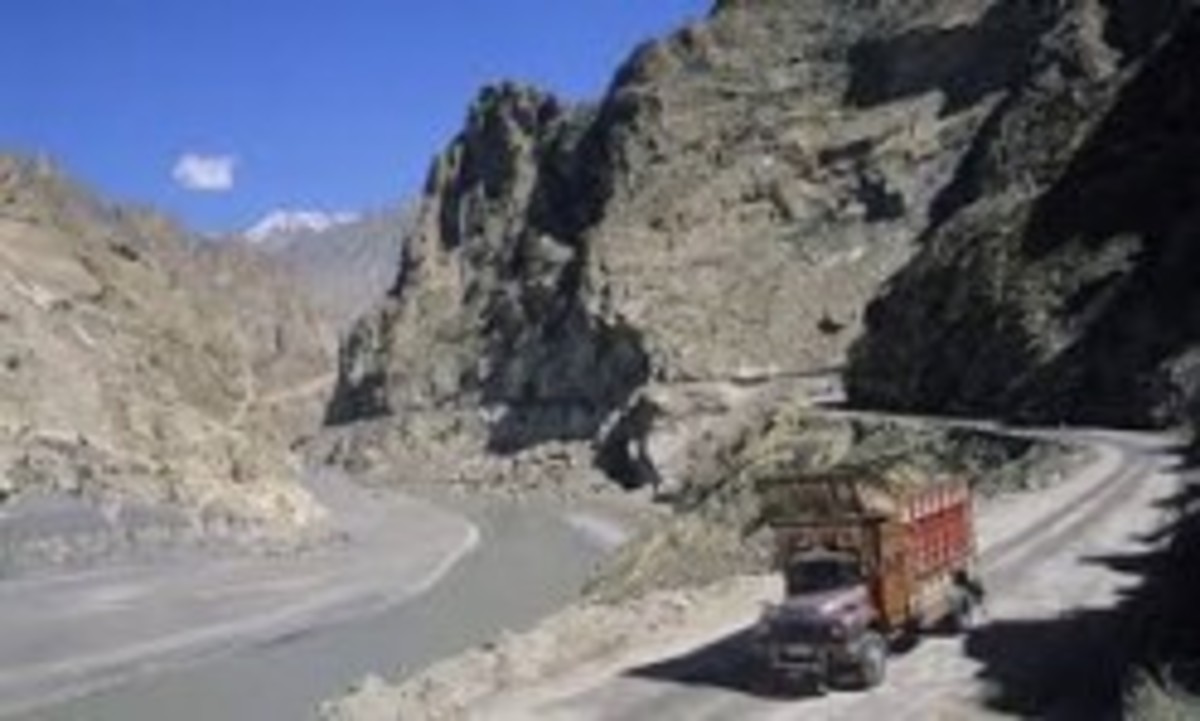 amazing-karakoram-highway