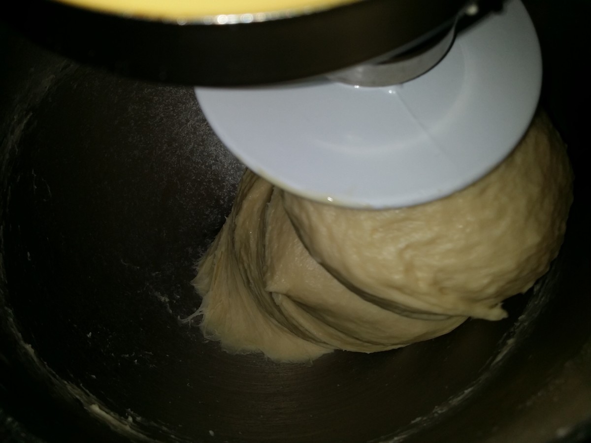 Tip: Always observe the bottom of the dough as it is usually the last part of the dough which stops sticking to the mixing bowl.