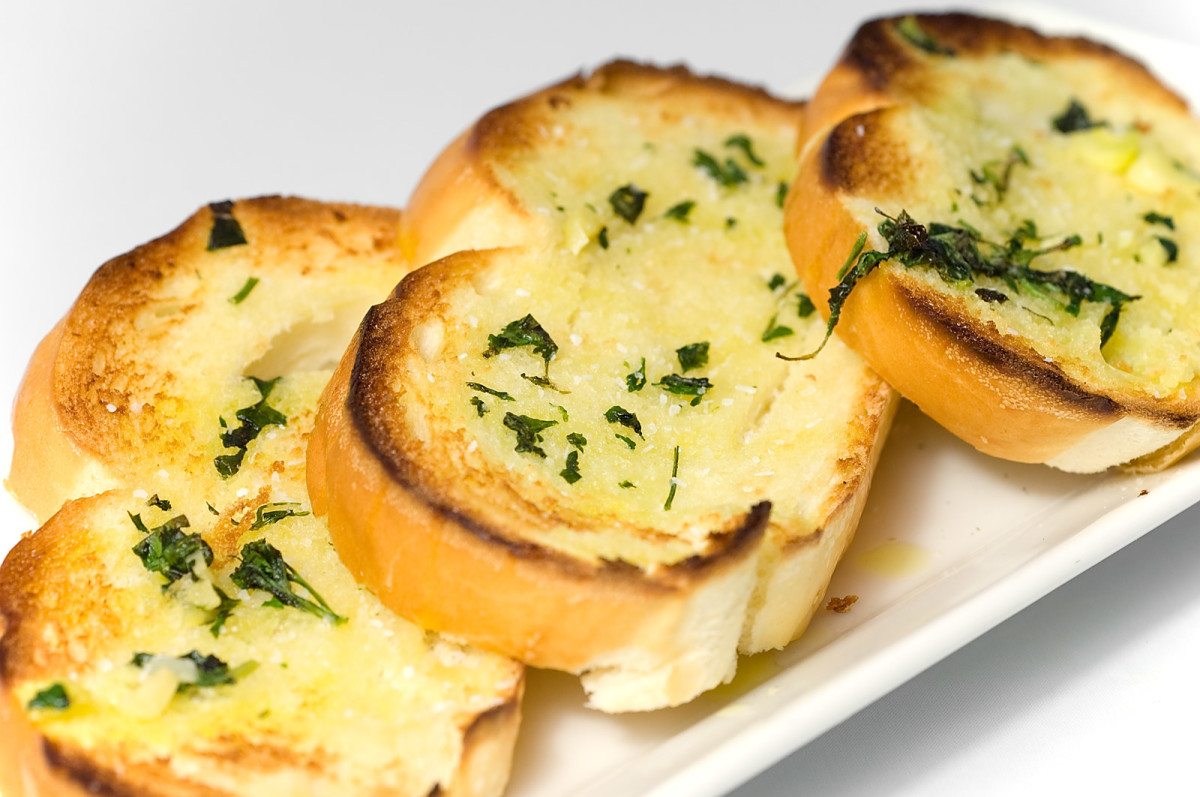 how-to-make-garlic-bread-with-regular-bread