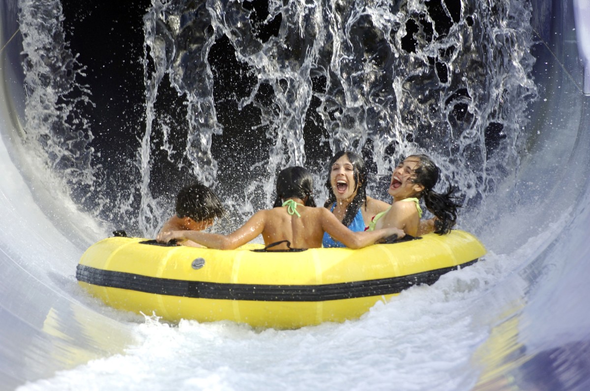 Adventure Island Water Park in Tampa FL, the Sister Water Park of Busch Gardens Florida Amusement Park with Annual Pass