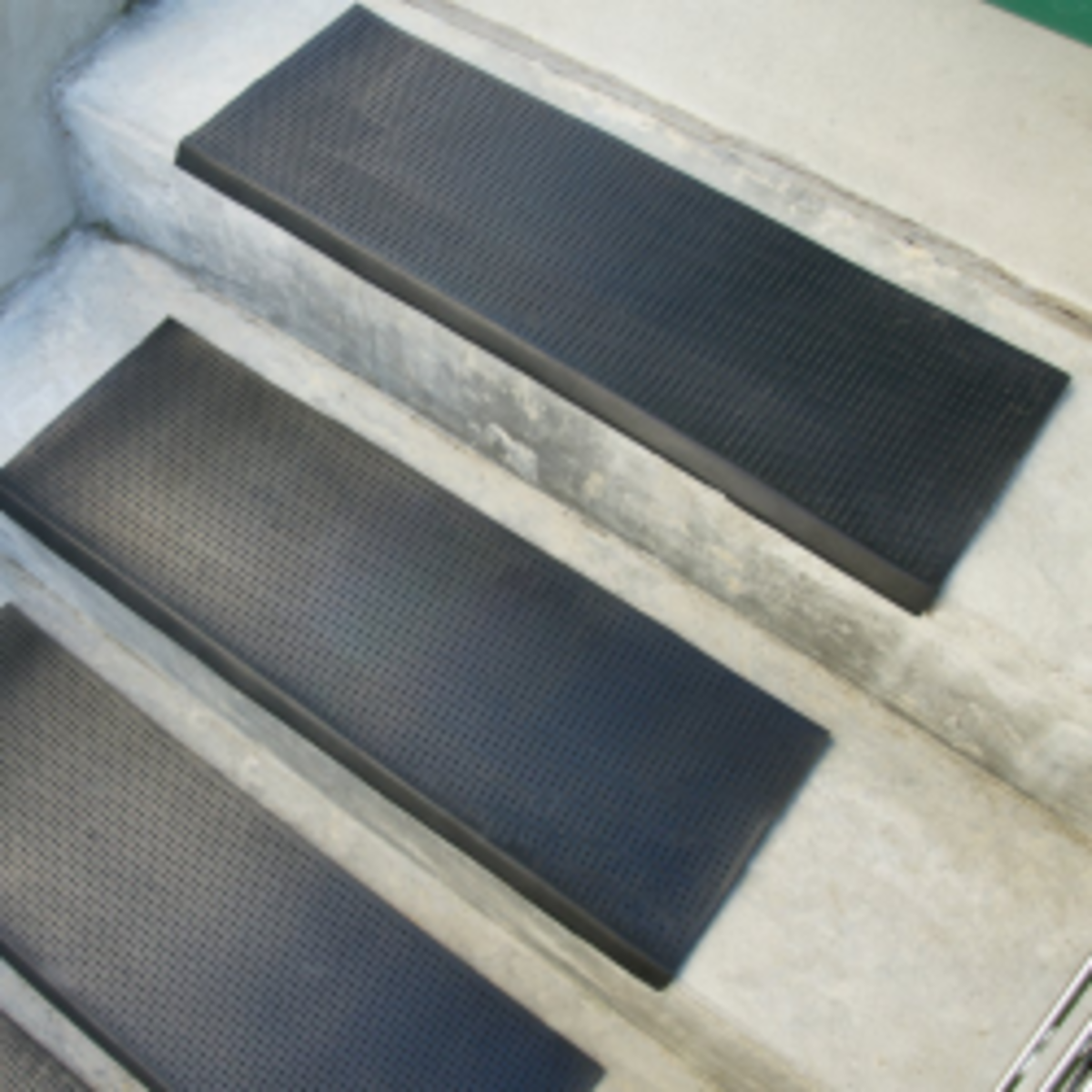 outdoor-stair-treads