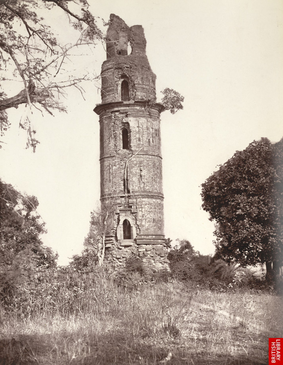 Gaur. Minar; a photo by John Henry Ravenshaw, 1860's