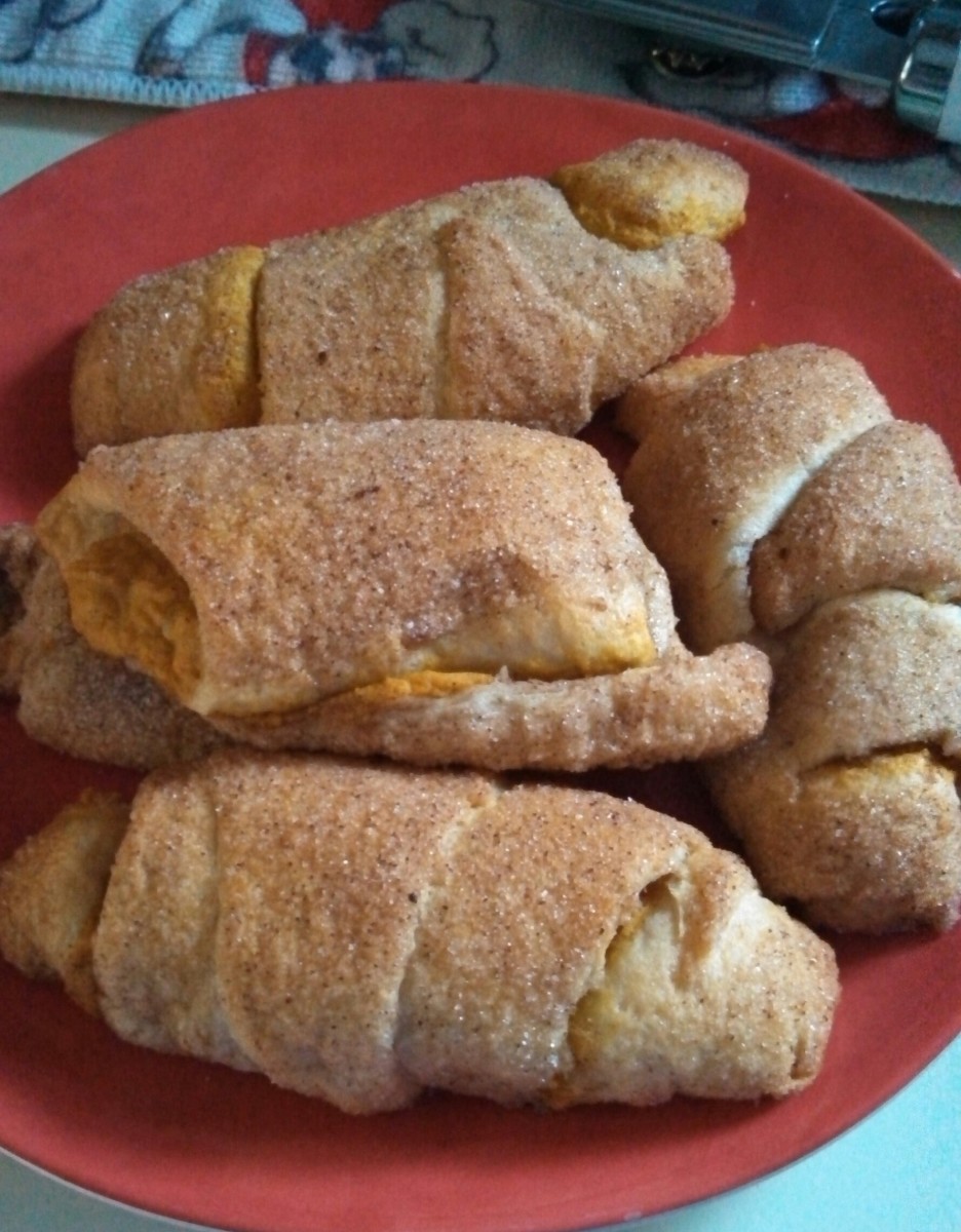 Yummy...made with crescent rolls 