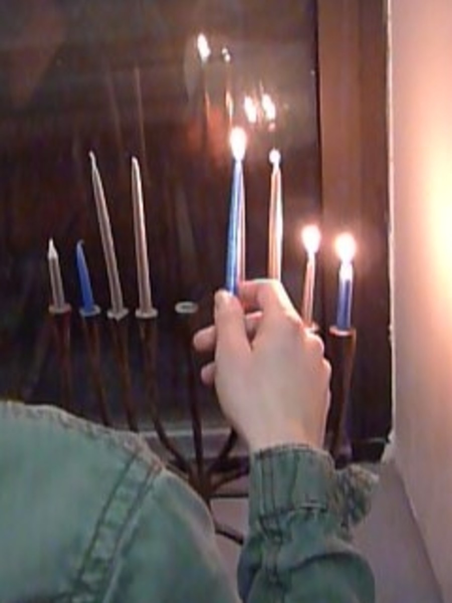 how-to-light-a-candle-safely-without-getting-burned